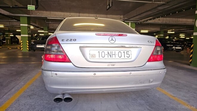Mercedes E 220 2002, 250,000 km - 2.2 l - Bakı