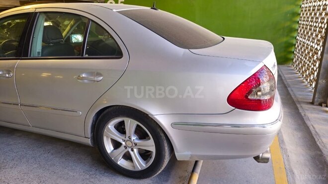 Mercedes E 220 2002, 250,000 km - 2.2 l - Bakı