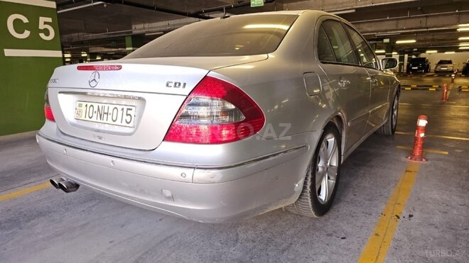 Mercedes E 220 2002, 250,000 km - 2.2 l - Bakı