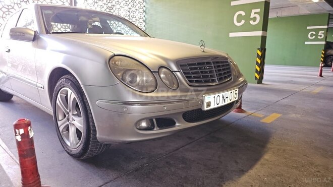 Mercedes E 220 2002, 250,000 km - 2.2 l - Bakı