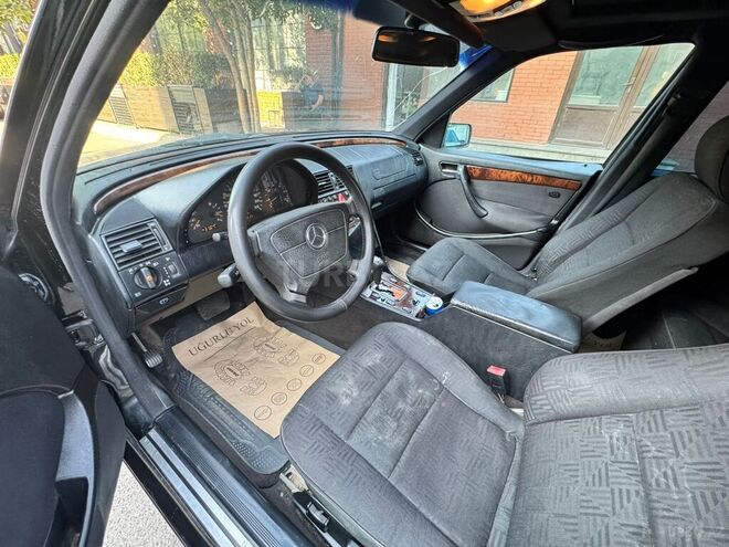 Mercedes C 220 1998, 310,000 km - 2.2 l - Bakı