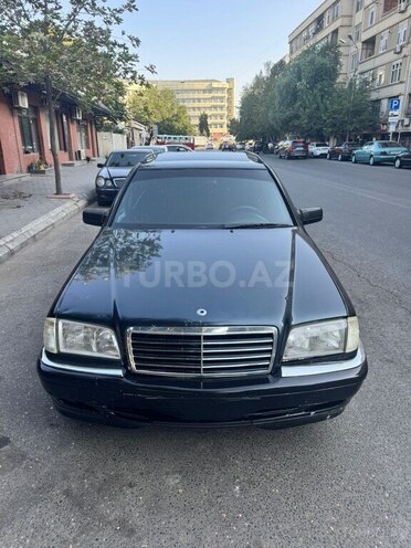Mercedes C 220 1998, 310,000 km - 2.2 l - Bakı