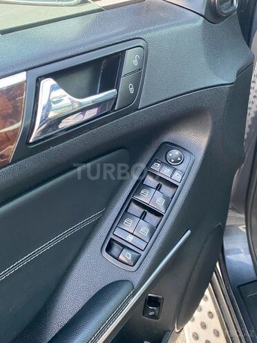 Mercedes GL 350 4MATIC 2011, 232,000 km - 3.0 l - Gəncə
