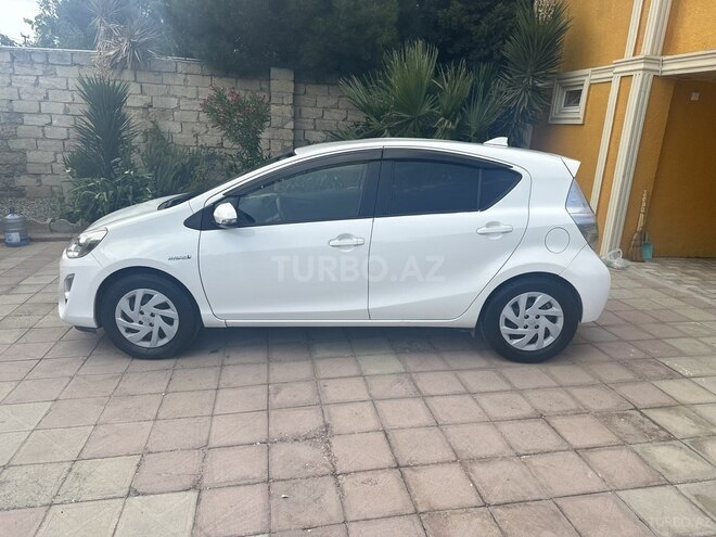 Toyota Aqua 2015, 136,000 km - 1.5 l - Bakı