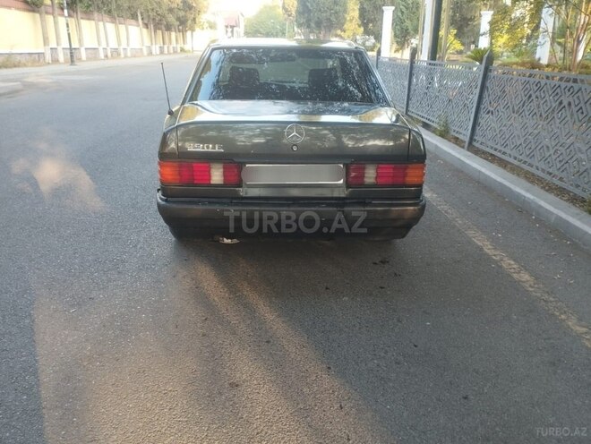 Mercedes 190 1993, 320,000 km - 2.0 l - Şəmkir