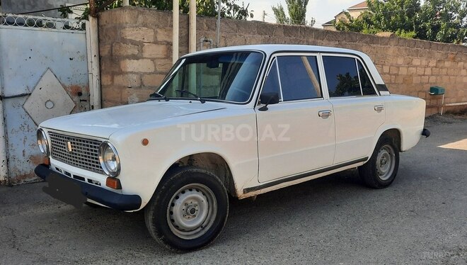 LADA (VAZ) 21011 1980, 100,000 km - 1.3 l - Şirvan