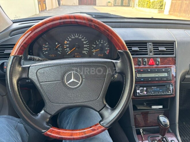 Mercedes C 200 1999, 230,000 km - 2.0 l - Bakı