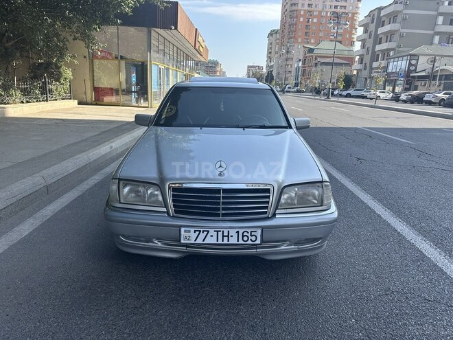 Mercedes C 220 1998, 213,000 km - 2.2 l - Bakı