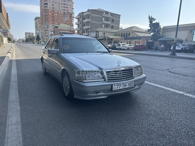 Mercedes C 220 1998, 213,000 km - 2.2 l - Bakı