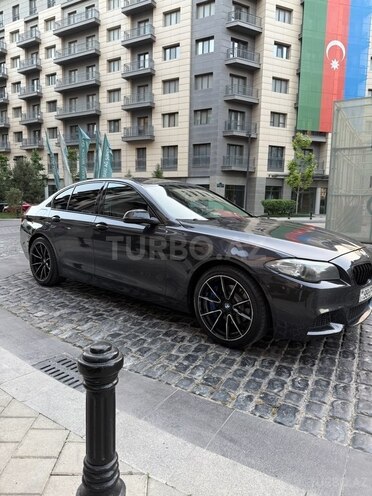 BMW 520 2014, 242,000 km - 2.0 l - Bakı