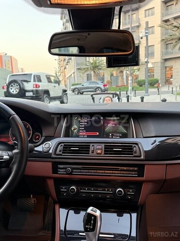 BMW 520 2014, 242,000 km - 2.0 l - Bakı