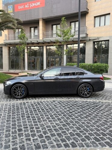 BMW 520 2014, 242,000 km - 2.0 l - Bakı