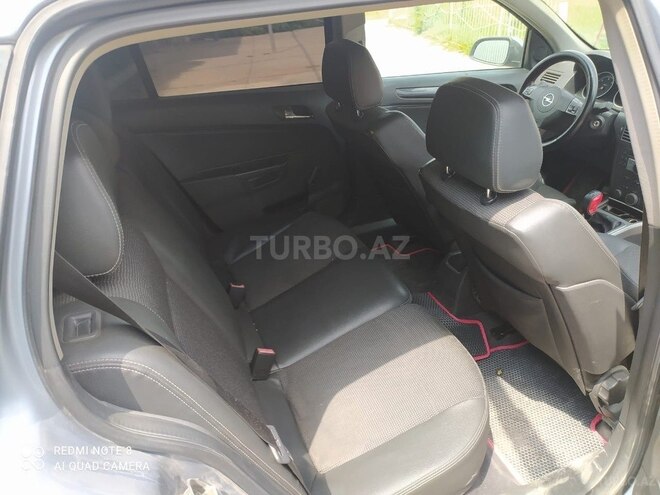Opel Astra 2005, 320,000 km - 1.7 l - Salyan