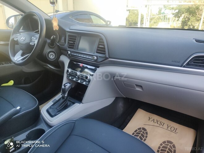 Hyundai Elantra 2019, 109,000 km - 2.0 l - Bakı