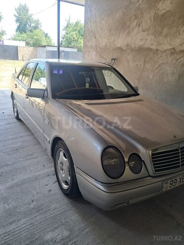 Mercedes E 230 1996, 395,840 km - 2.3 l - Bakı