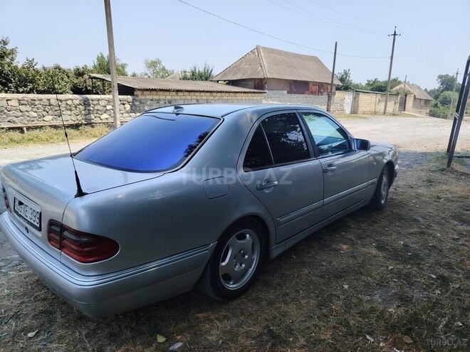 Mercedes E 230 1996, 395,840 km - 2.3 l - Bakı