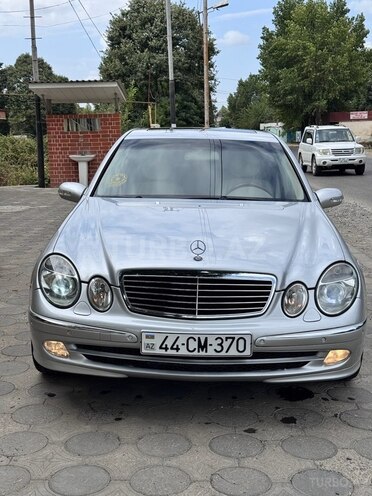 Mercedes E 240 2002, 322,428 km - 2.6 l - Masallı
