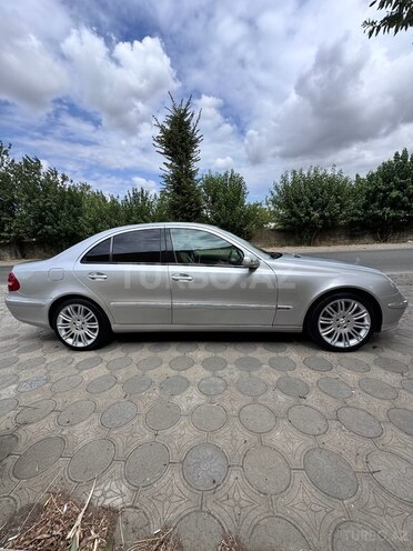 Mercedes E 240 2002, 322,428 km - 2.6 l - Masallı
