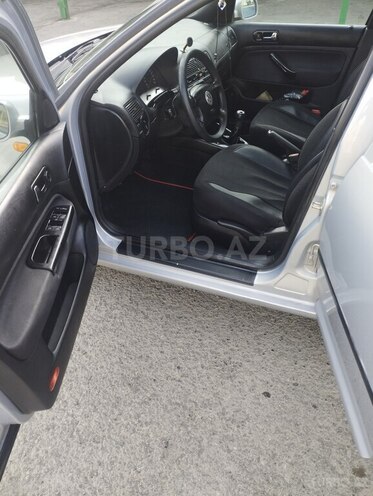 Volkswagen Golf 1998, 403,378 km - 1.6 l - Yevlax