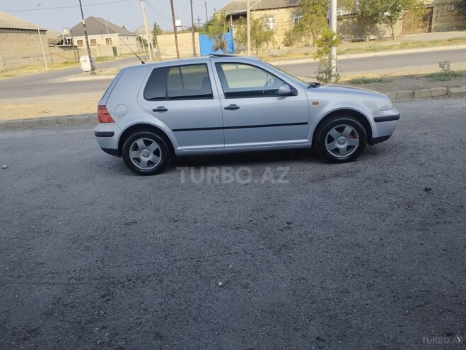 Volkswagen Golf 1998, 403,378 km - 1.6 l - Yevlax