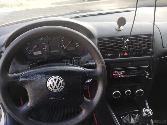 Volkswagen Golf 1998, 403,378 km - 1.6 l - Yevlax
