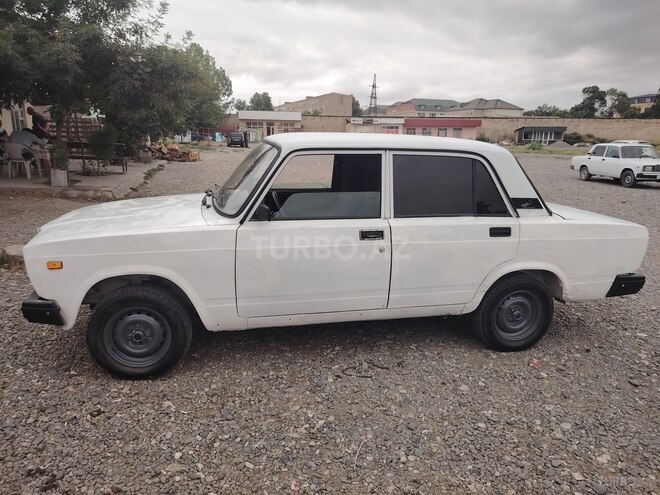 LADA (VAZ) 2107 2004, 80,000 km - 1.6 l - Quba