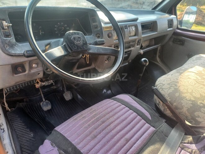 GAZ 2705 1998, 95,000 km - 2.5 l - Saatlı