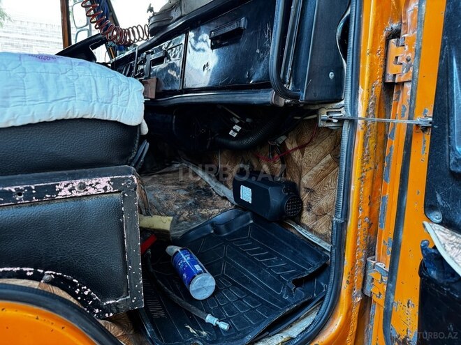 KamAz 5511 1987, 900,000 km - 11.0 l - Gəncə