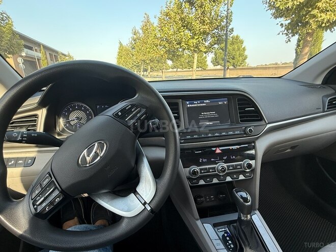 Hyundai Elantra 2020, 131,805 km - 2.0 l - Bakı