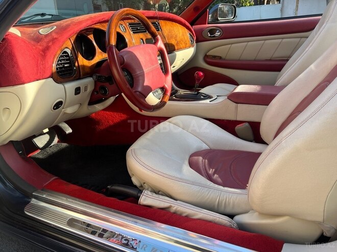 Jaguar  2001, 204,316 km - 4.0 l - Bakı