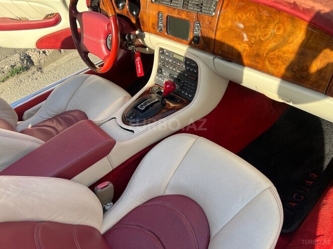 Jaguar  2001, 204,316 km - 4.0 l - Bakı