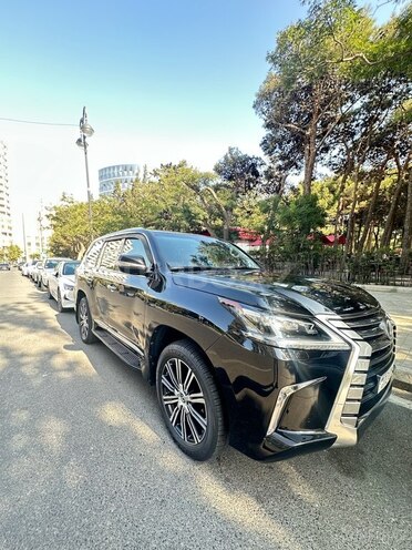 Lexus LX 570 2017, 90,000 km - 5.7 l - Bakı