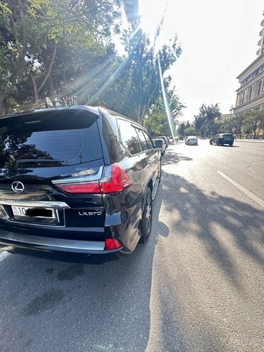Lexus LX 570 2017, 90,000 km - 5.7 l - Bakı