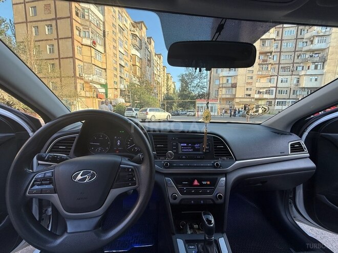 Hyundai Avante 2017, 184,000 km - 1.6 l - Bakı
