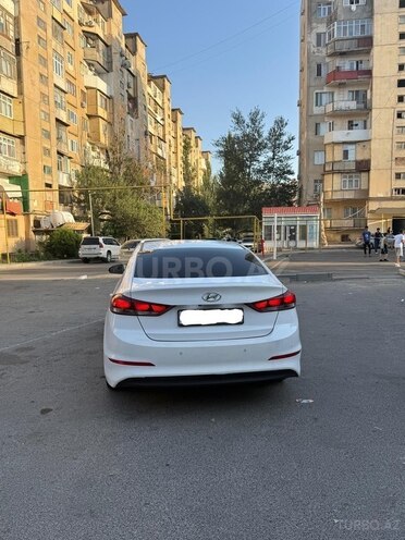 Hyundai Avante 2017, 184,000 km - 1.6 l - Bakı