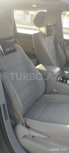 Volkswagen Touareg 2004, 33,000 km - 3.2 l - Bakı