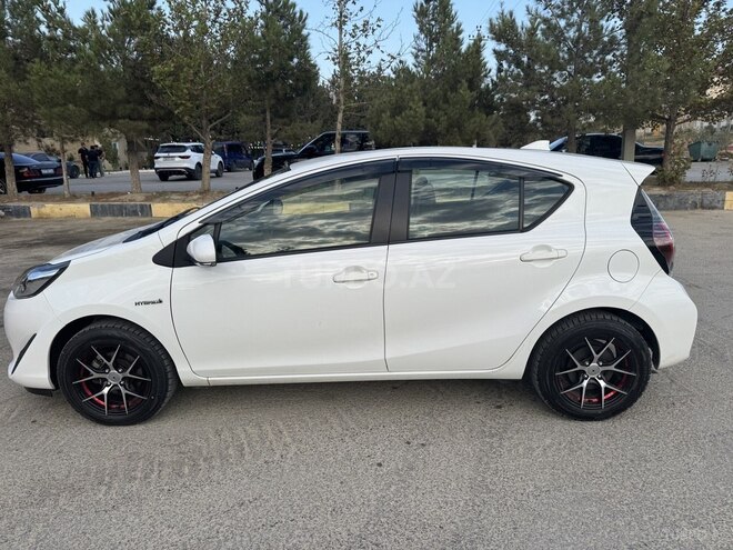 Toyota Aqua 2020, 107,000 km - 1.5 l - Bakı
