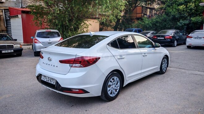 Hyundai Elantra 2019, 12,300 km - 2.0 l - Bakı