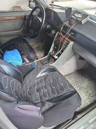 Mercedes E 250 1994, 250,000 km - 2.5 л - Bakı