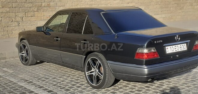 Mercedes E 220 1994, 743,859 km - 2.2 l - Bakı