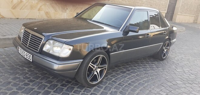 Mercedes E 220 1994, 743,859 km - 2.2 l - Bakı