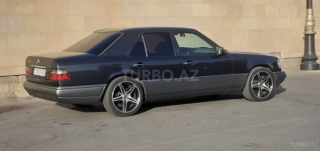 Mercedes E 220 1994, 743,859 km - 2.2 l - Bakı