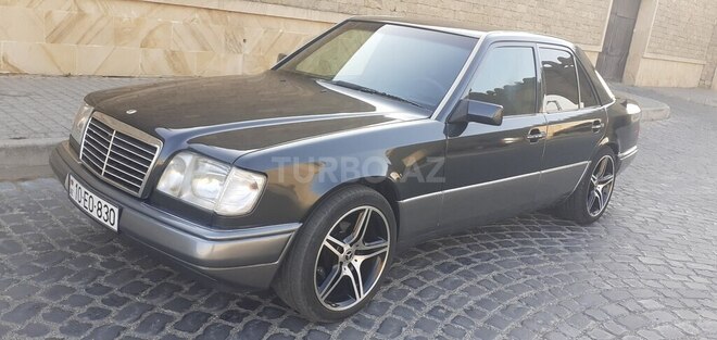 Mercedes E 220 1994, 743,859 km - 2.2 l - Bakı