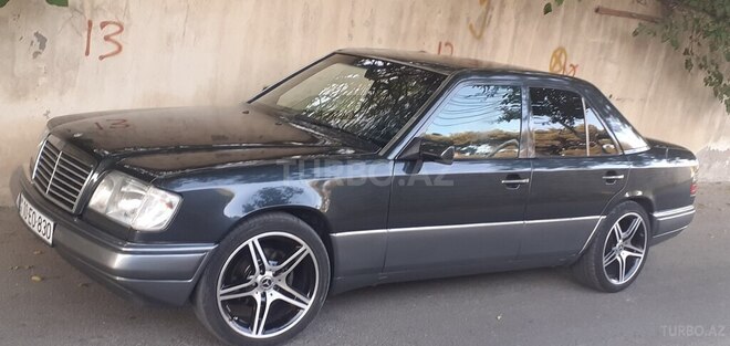 Mercedes E 220 1994, 743,859 km - 2.2 l - Bakı