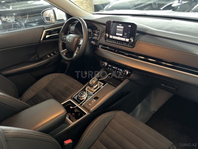 Mitsubishi Outlander 2022, 57,000 km - 2.5 l - Bakı