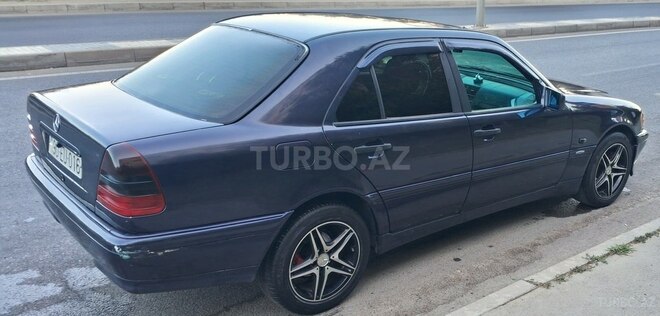 Mercedes C 200 1998, 320,000 km - 2.0 л - Bakı