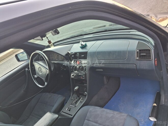 Mercedes C 200 1998, 320,000 km - 2.0 л - Bakı