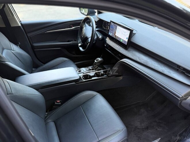 Toyota Camry 2024, 11,833 km - 2.0 l - Bakı
