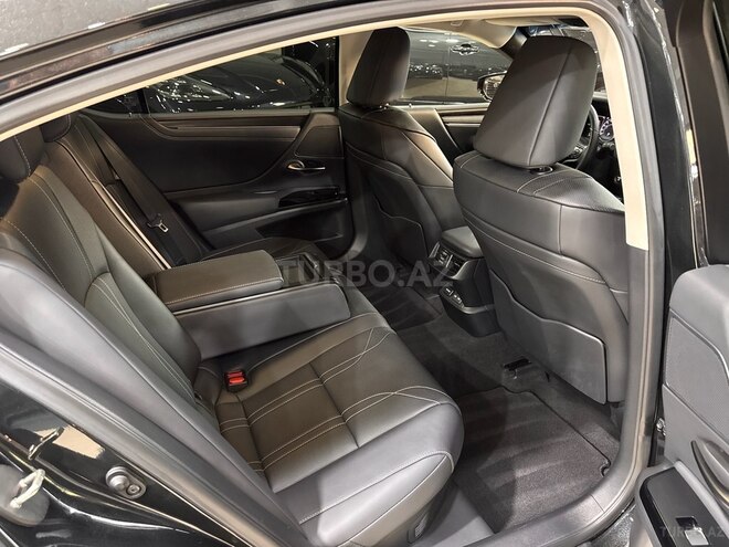 Lexus ES 300h 2022, 20,000 km - 2.5 l - Bakı