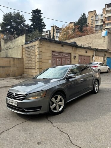 Volkswagen Passat 2012, 214,500 km - 2.5 l - Bakı